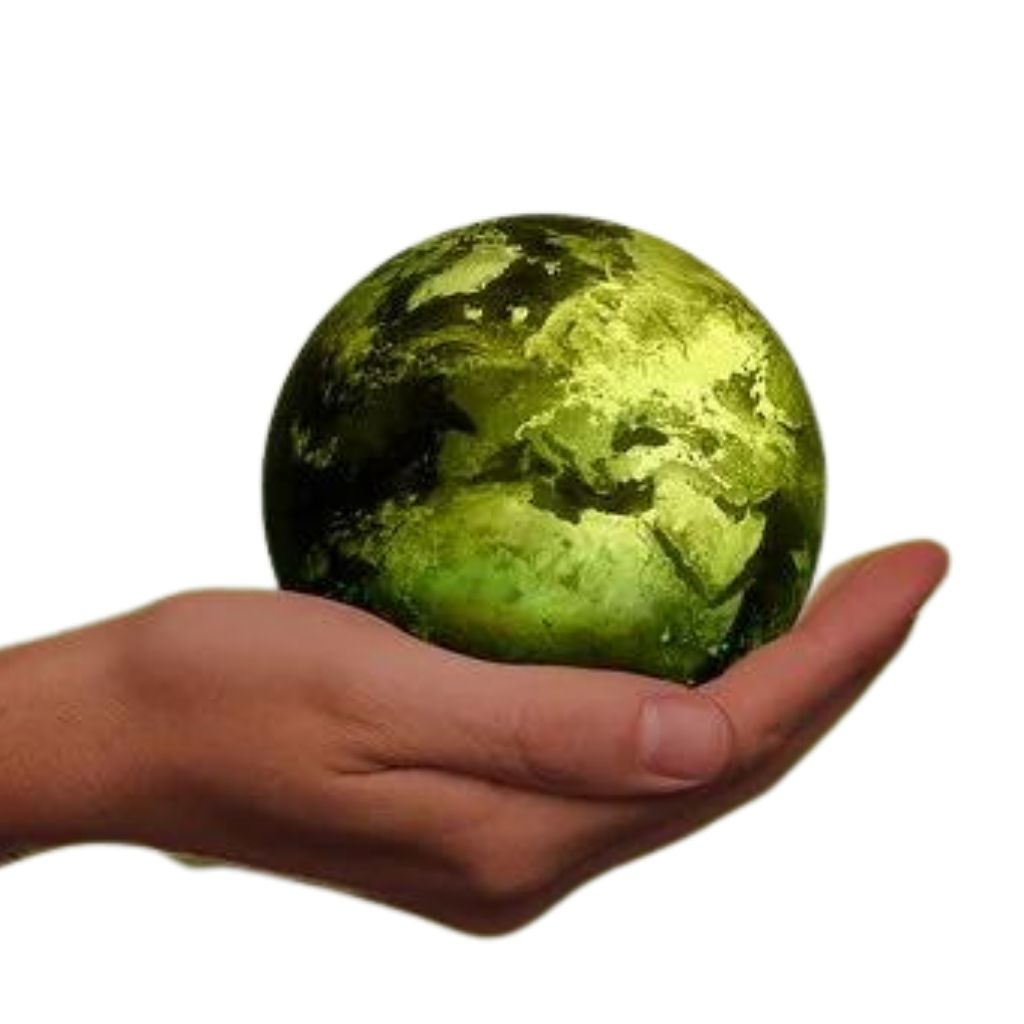 eine grüne Weltkugel wird in einer Handfläche gehalten
